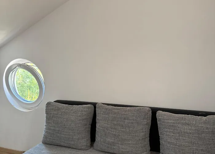 アパート Jovic 2 マリ・ロシニュ