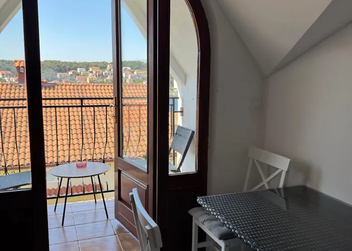 アパート Jovic 2 *